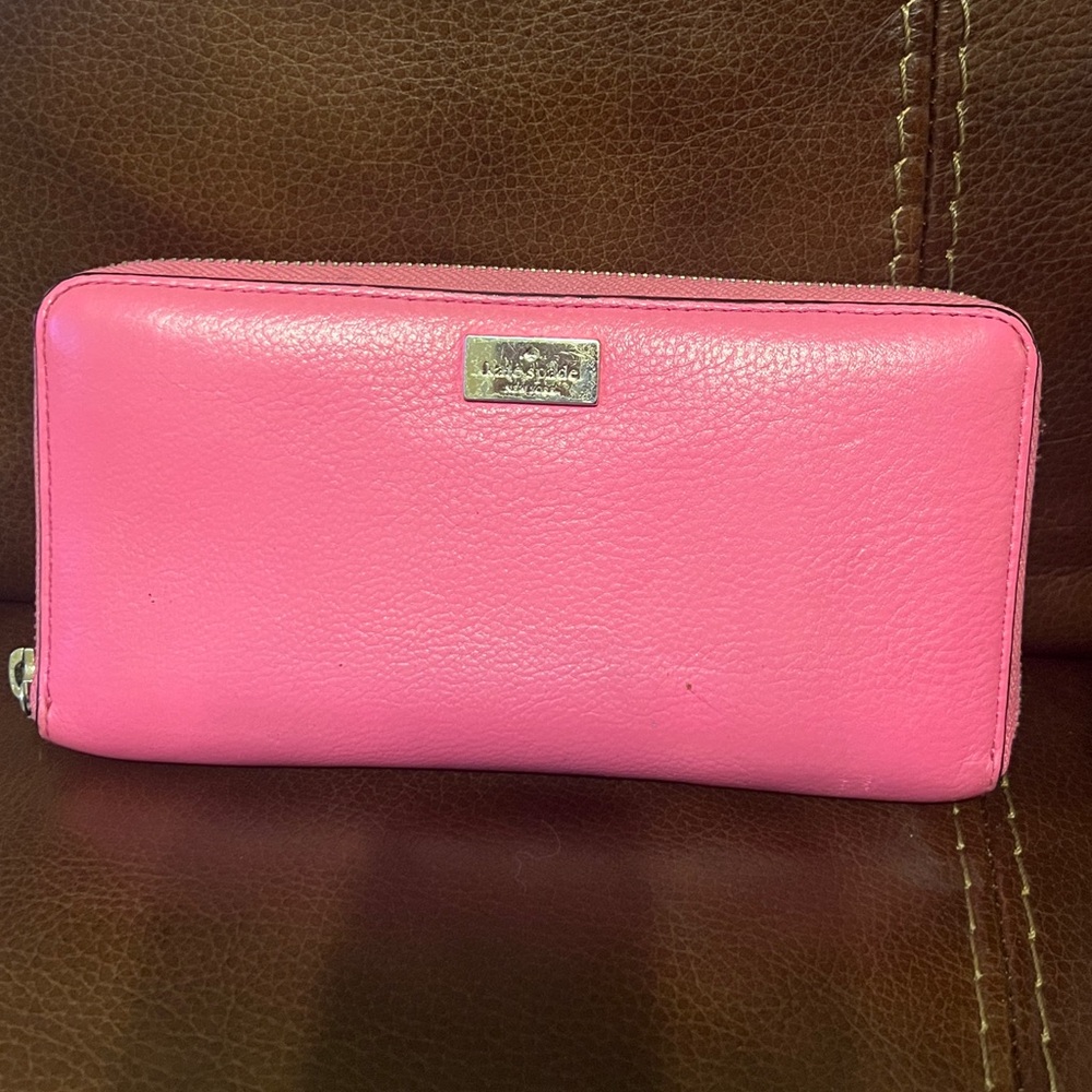 Kate Spade pink Leather Wallet